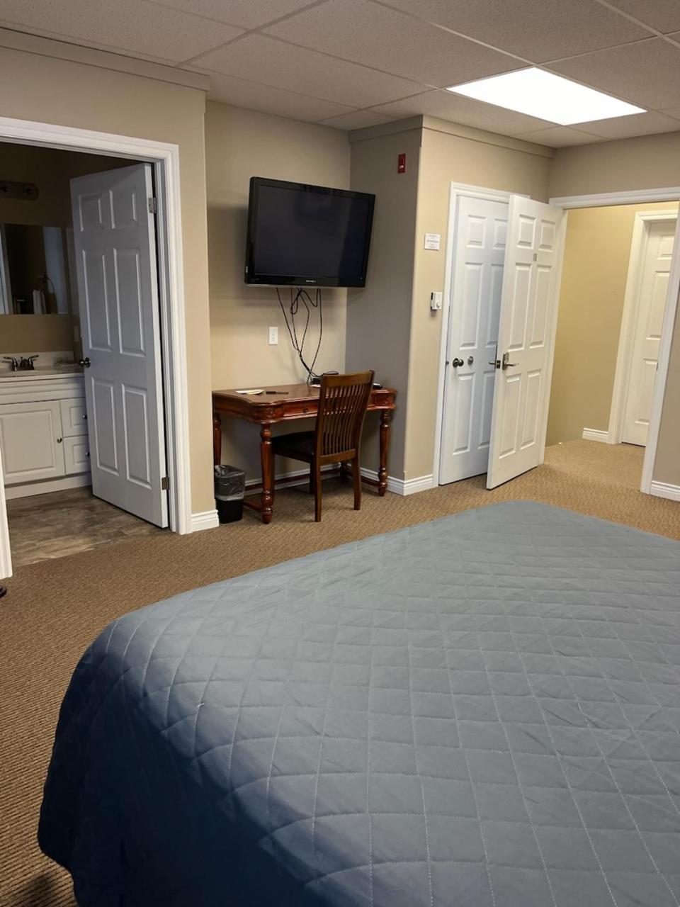 Riverview Suites Clarenville Extérieur photo