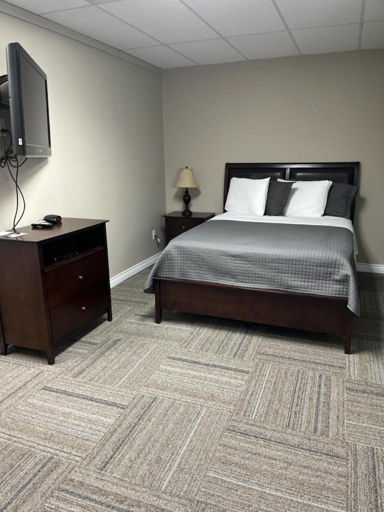 Riverview Suites Clarenville Extérieur photo