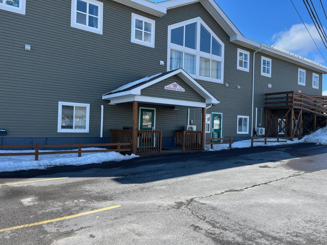 Riverview Suites Clarenville Extérieur photo