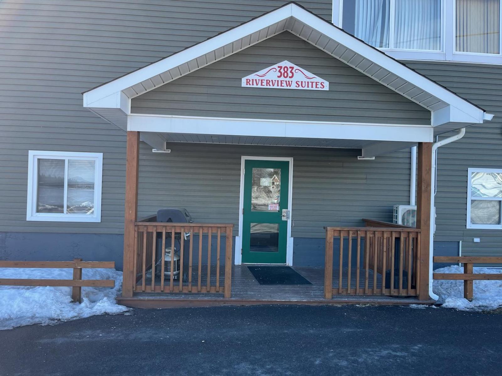 Riverview Suites Clarenville Extérieur photo